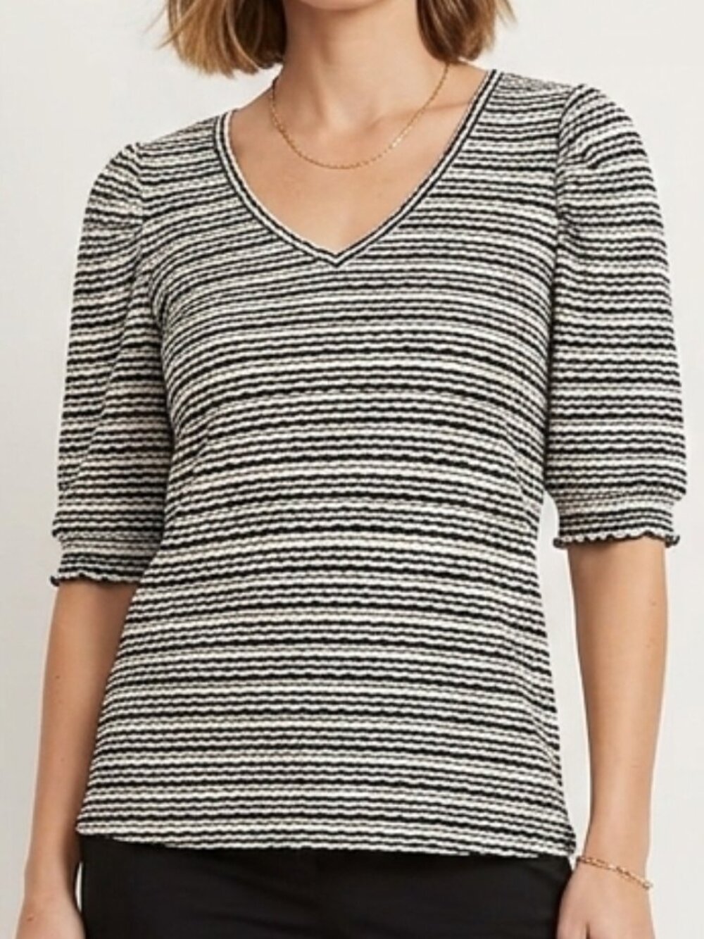 Loft Navy and Off-White Wavy Stripe V-Neck Puff Sleeve Top - Size L